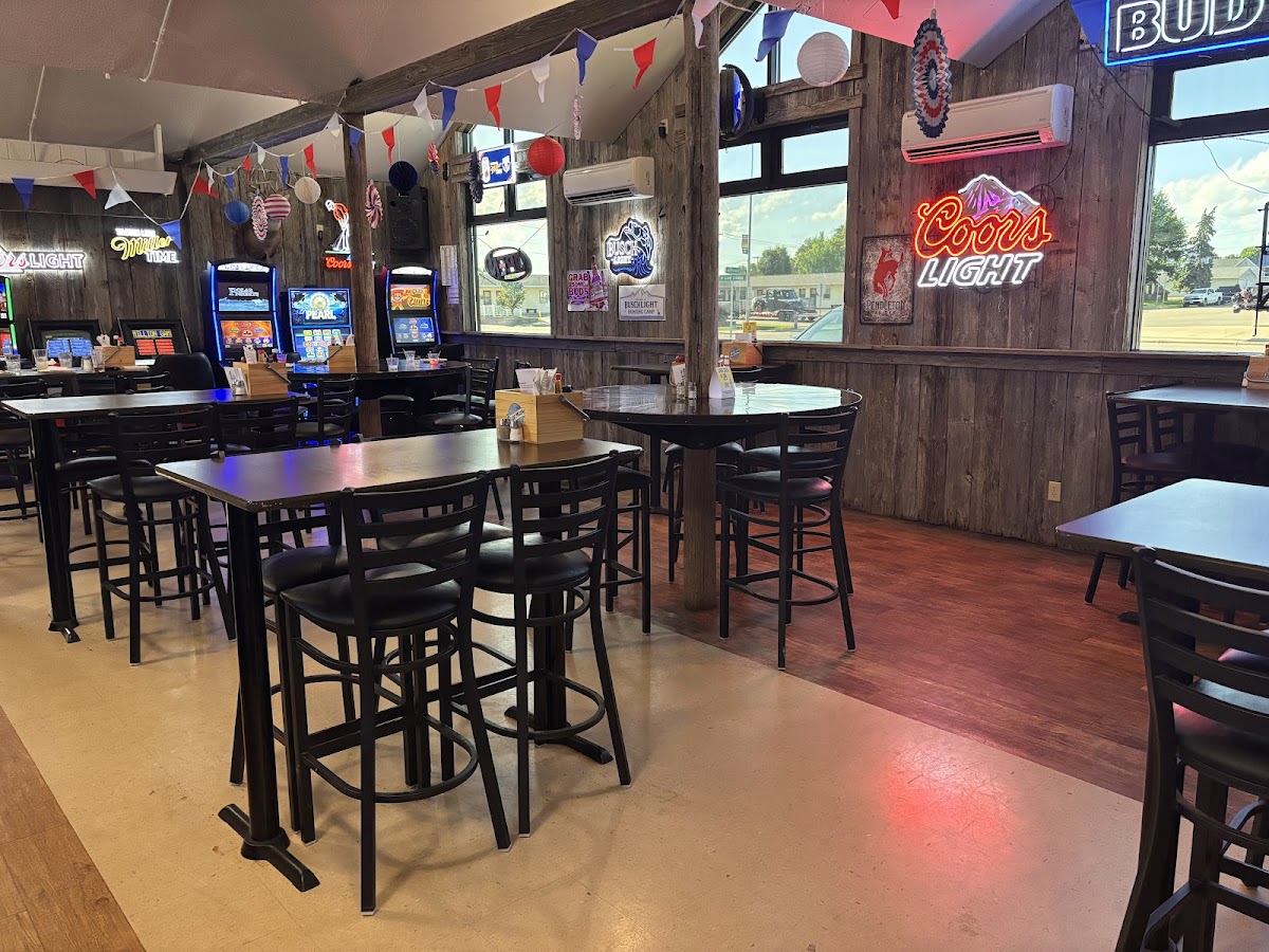 Bingers Bar And Grill