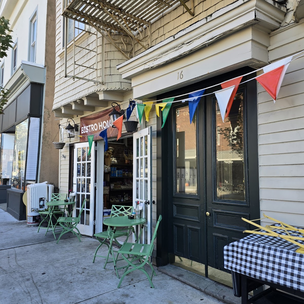 Bistro House