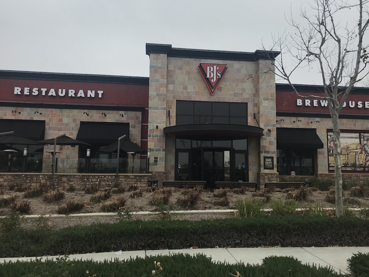 Bj's Restaurant & Brewhouse Boulder