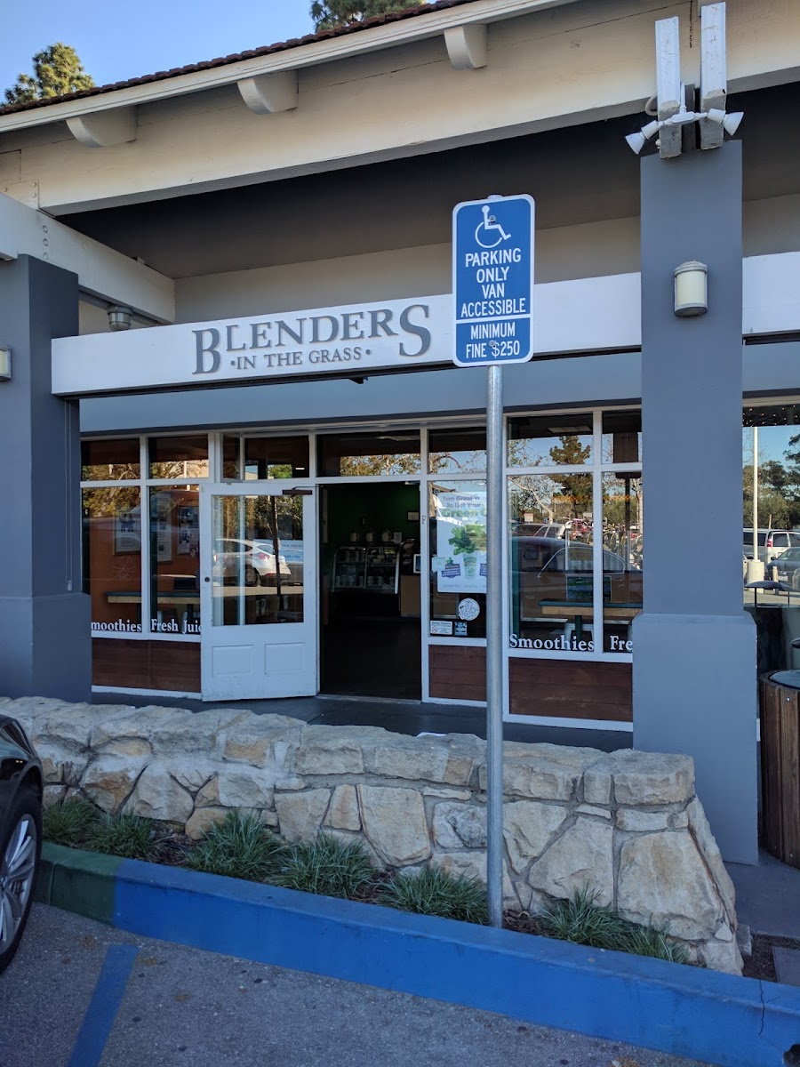 Blenders In The Grass - Montecito