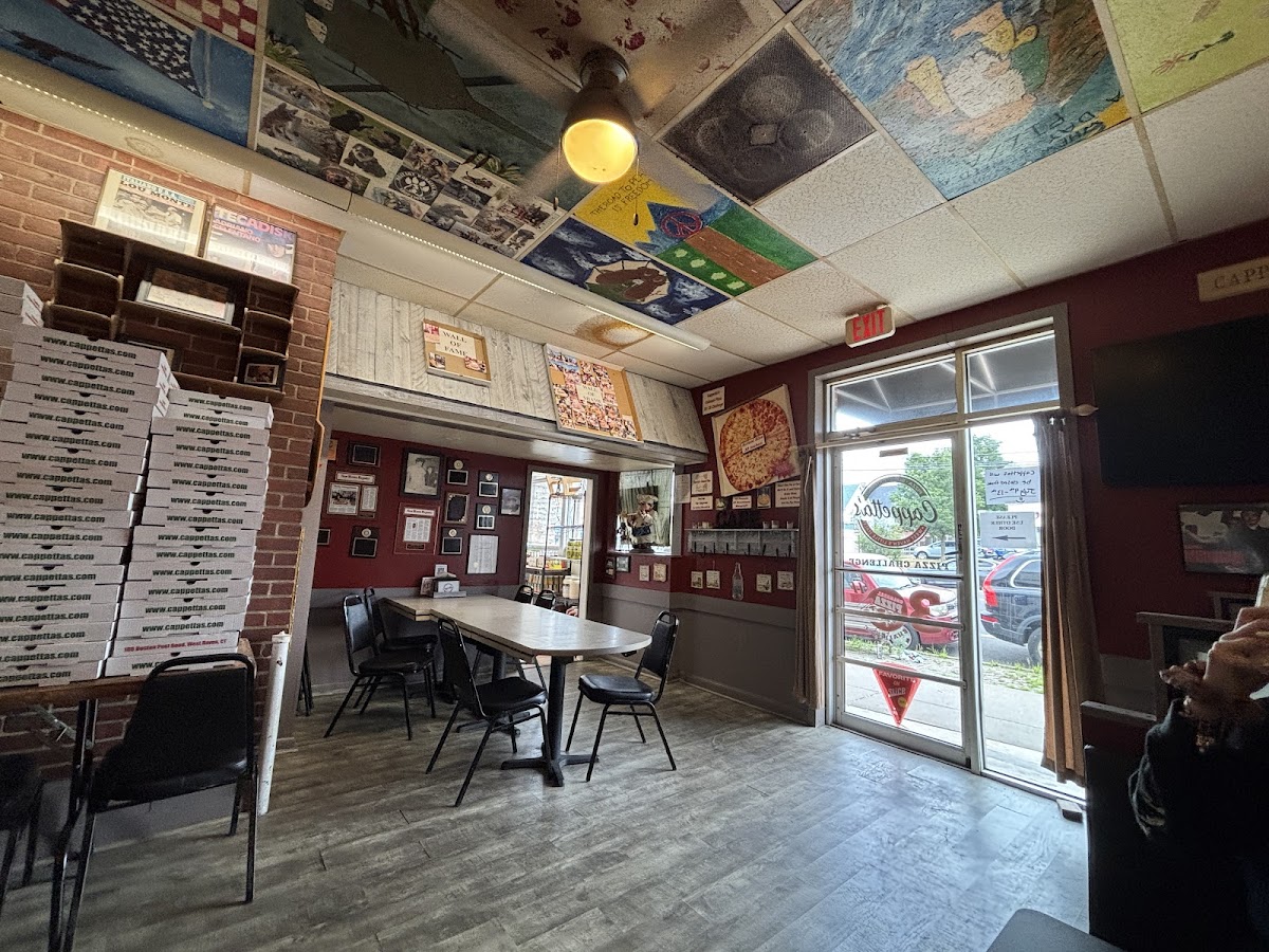 Cappetta's Italian Imports And Pizza