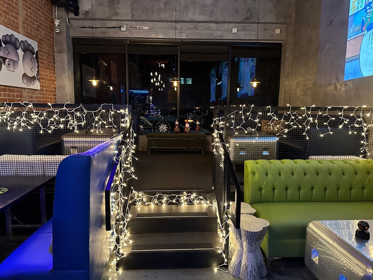 Chungdam Lounge Bar