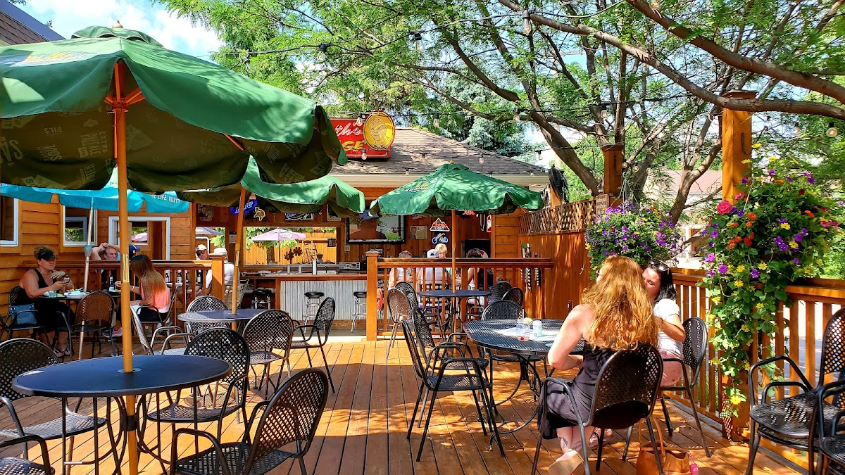 Dan's Bar And Grill