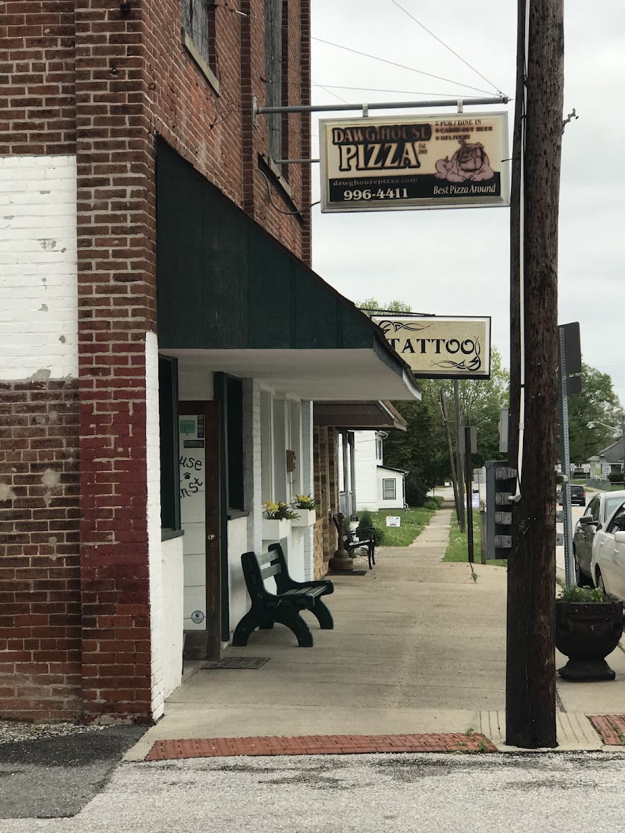 Dawg House Pizza