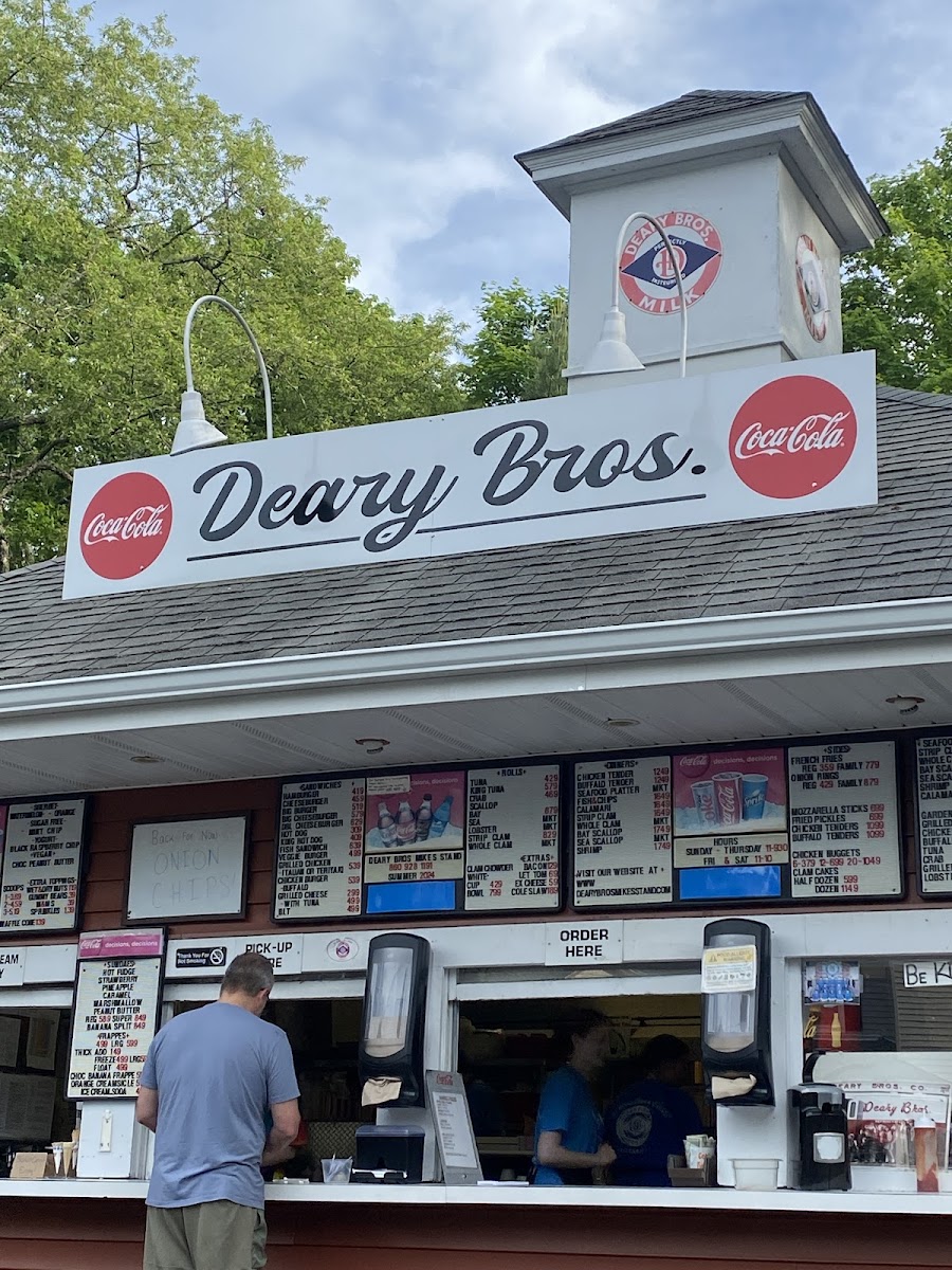 Deary Brothers Mike's Stand