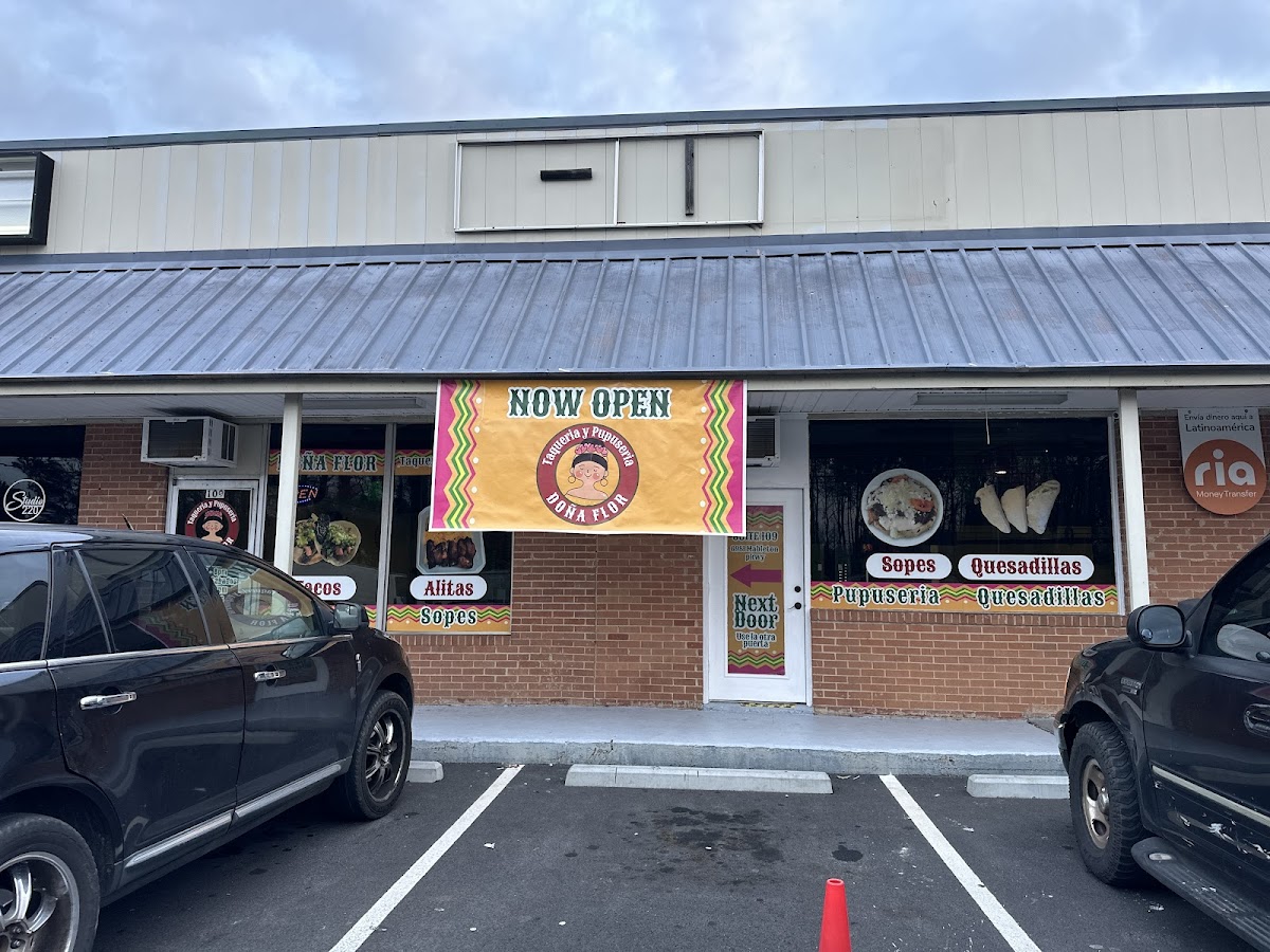 Dona Flor Taqueria Y Pupuseria