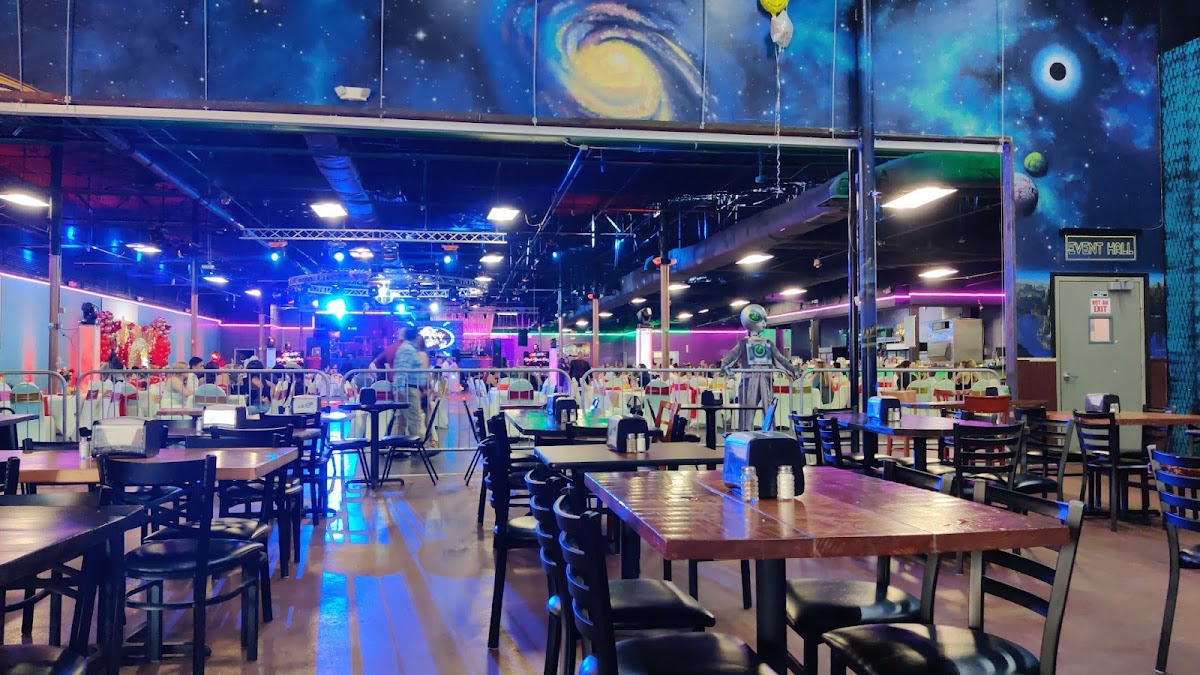 El Galaxy Sports Bar & Grill Restaurant