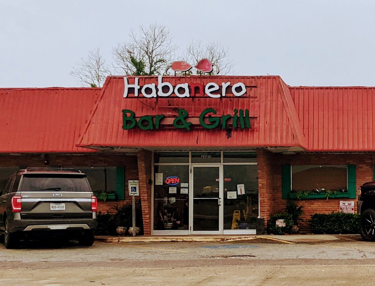 El Habanero Bar & Grill