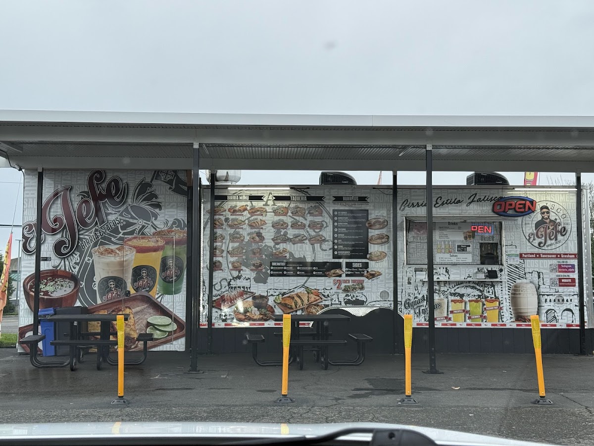 El Jefe Birria & Tacos