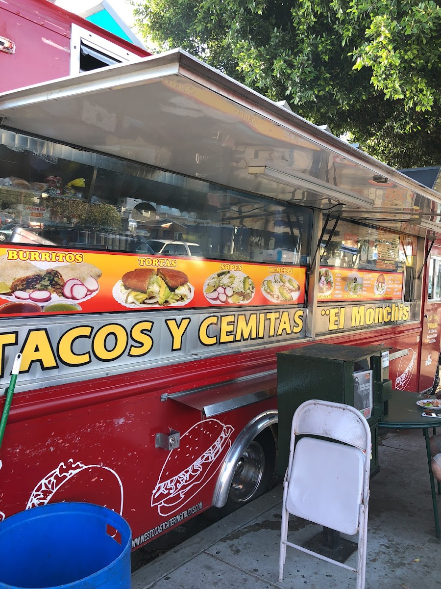 El Monchis