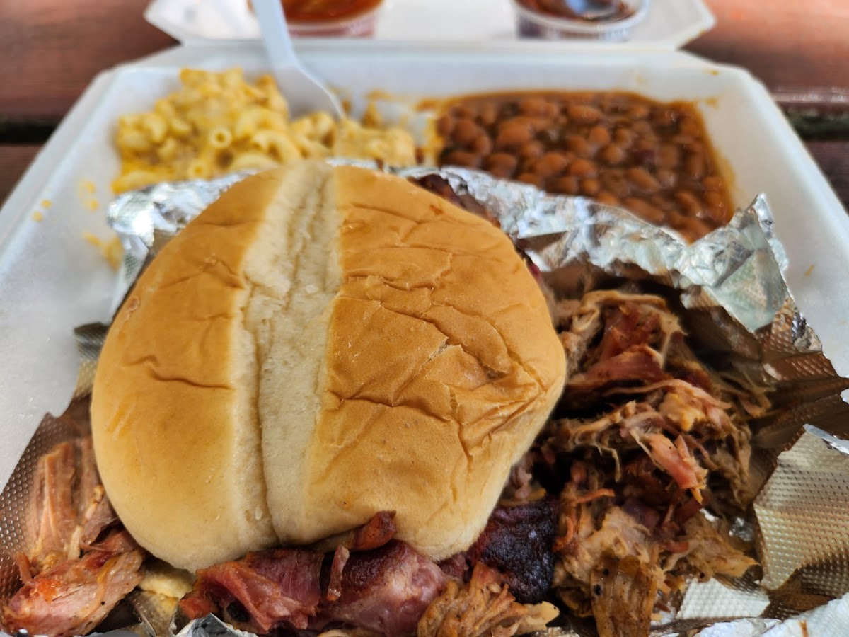 E's Delicious Bbq