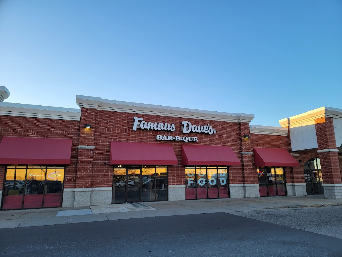 Famous Dave's Bar-B-Que
