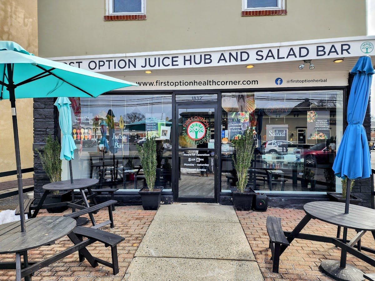 First Option Juice Hub And Salad Bar