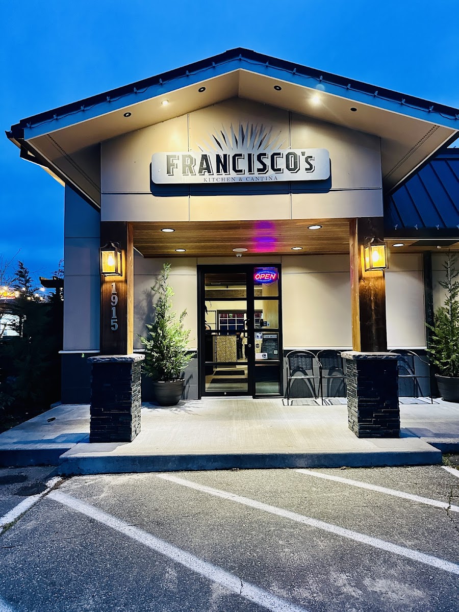 Francisco's Kitchen & Cantina