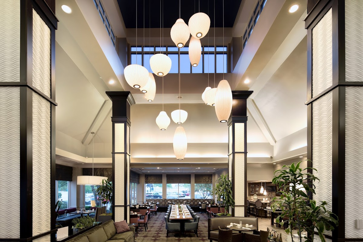 Garden Grille & Bar At Hilton Garden Inn Auburn Riverwatch