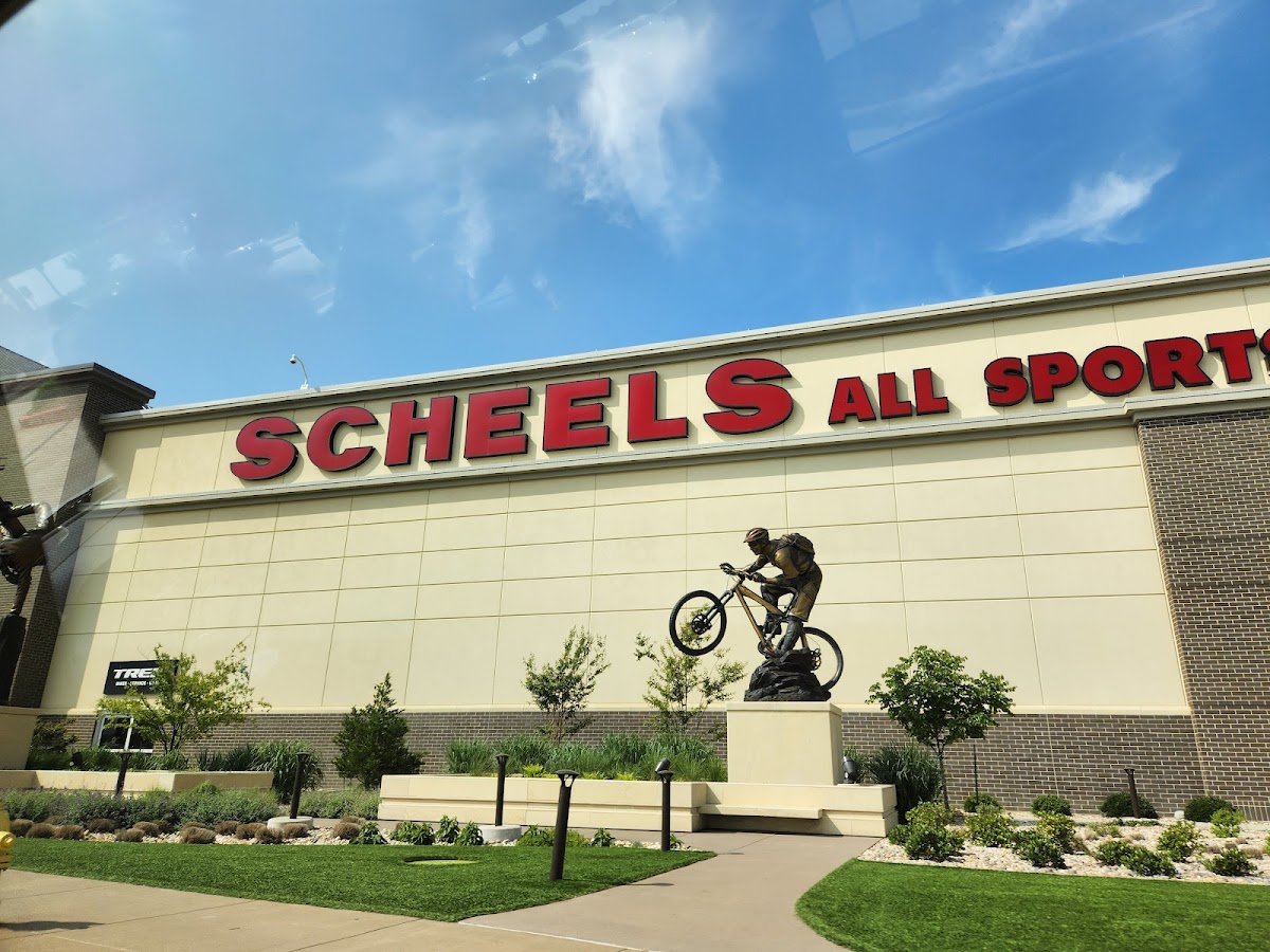 Ginna's Café @ Scheels