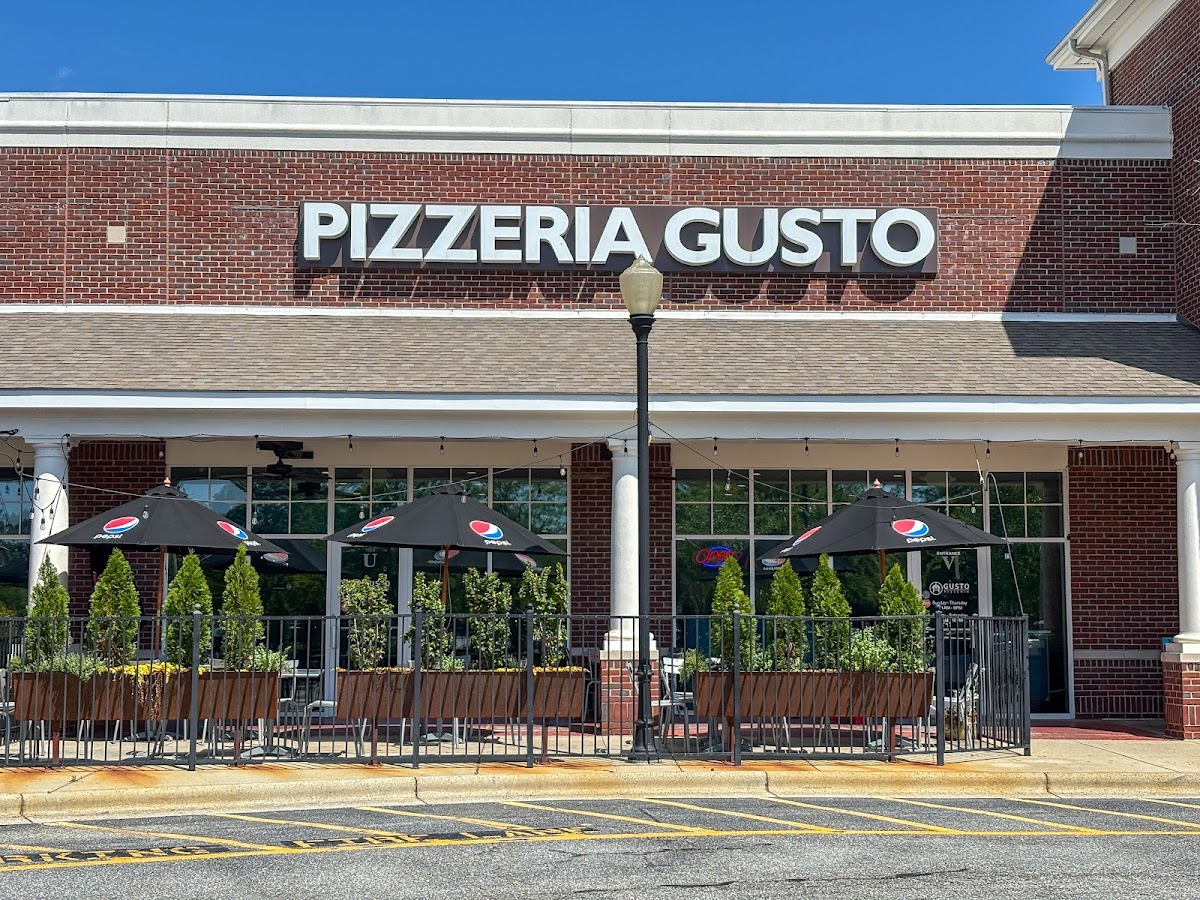 Gusto Pizzeria