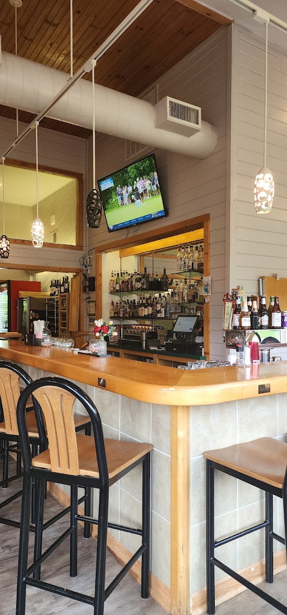 Hawtree's Pub And Grill
