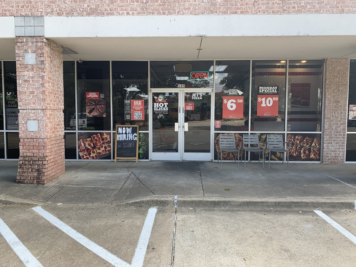 Jet's Pizza Flower Mound