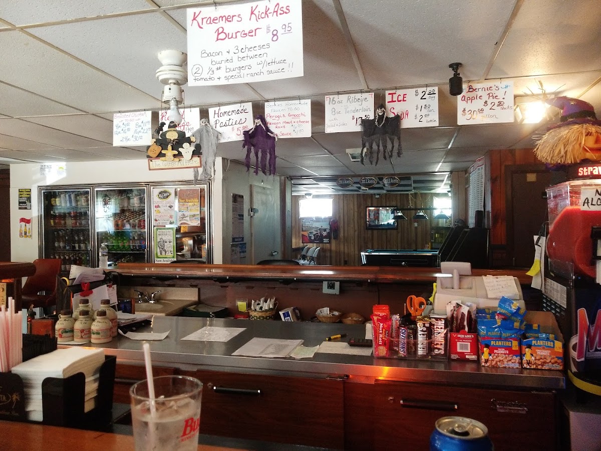 Kraemer's Three Lakes Bar & Grill