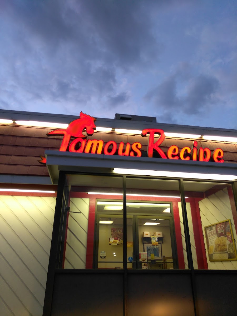 Lee's Famous Recipe Chicken Dayton