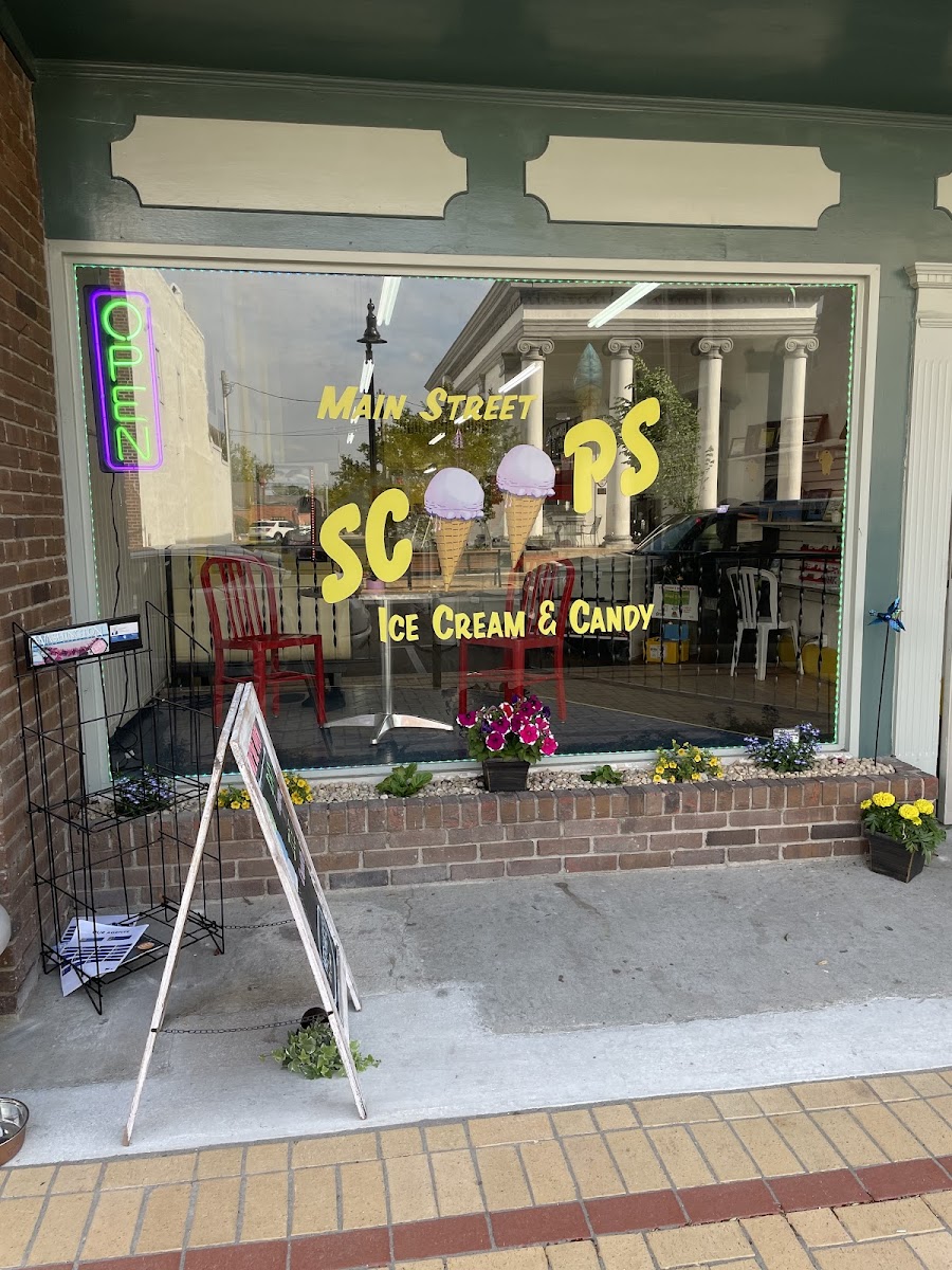 Main Street Scoops