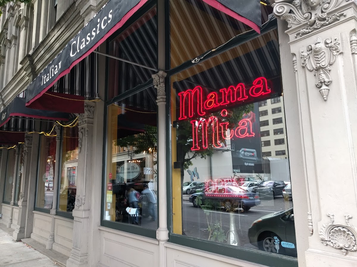 Mama Mia Trattoria