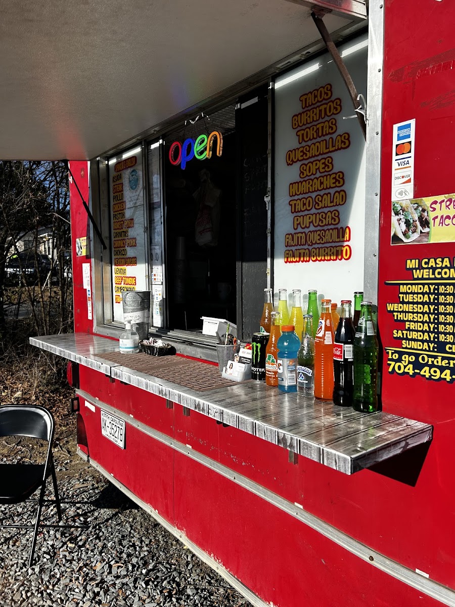 Mi Casa Taco Truck