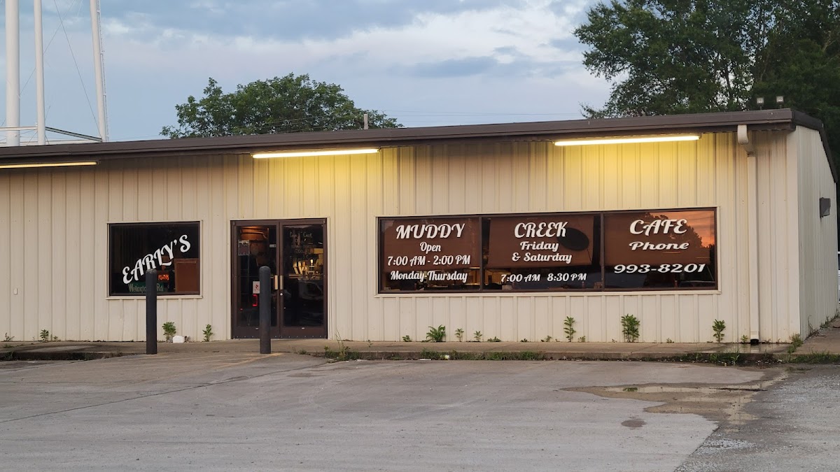 Muddy Creek Store & Cafe