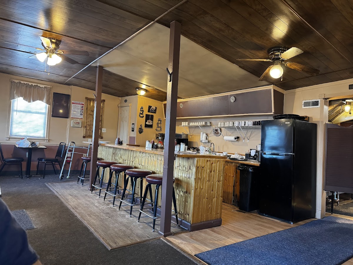 Nanny & Pop's Small Town Cafe