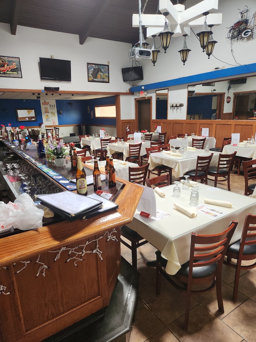 New Maharaja Indian Cuisine & Bar