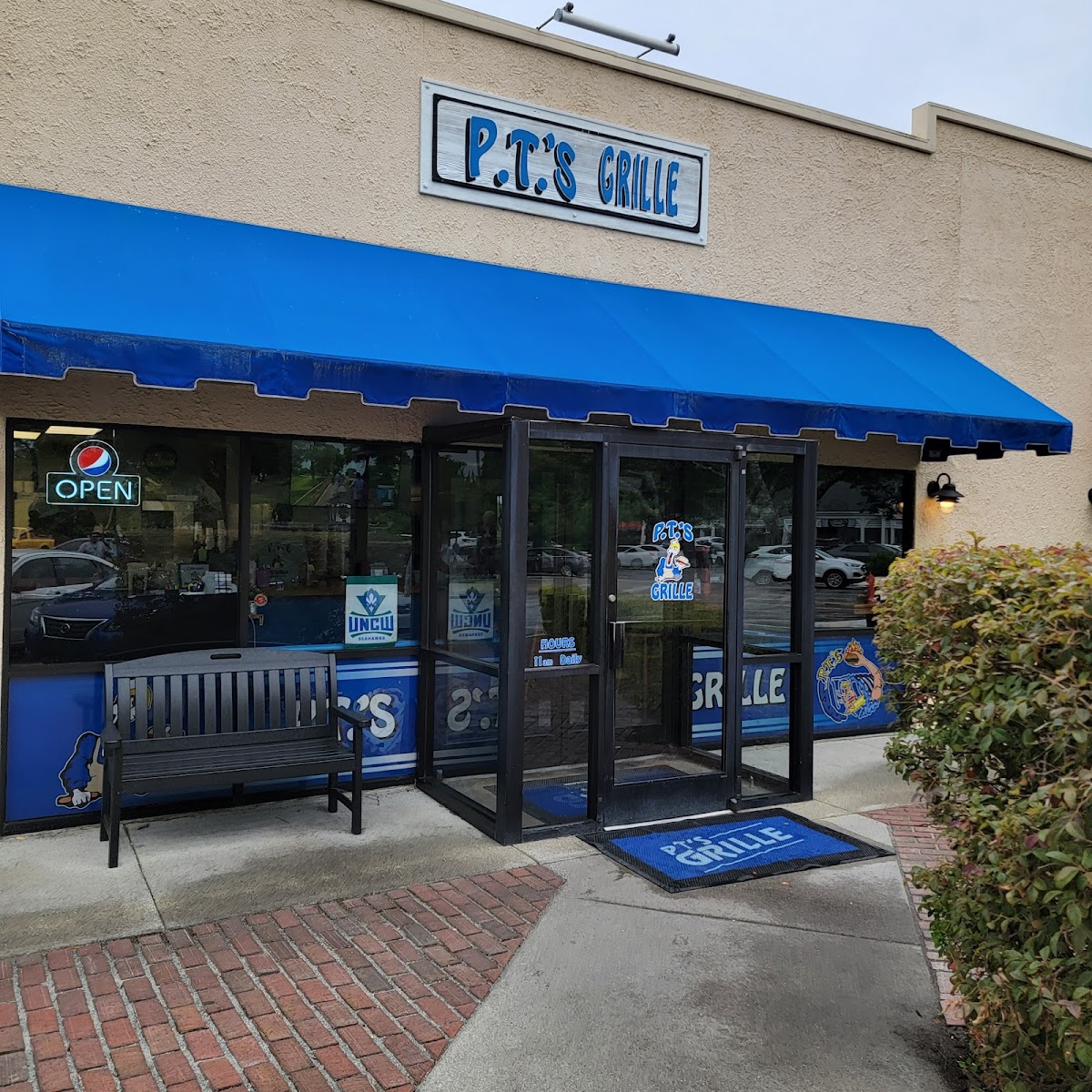 P T's Olde Fashioned Grille