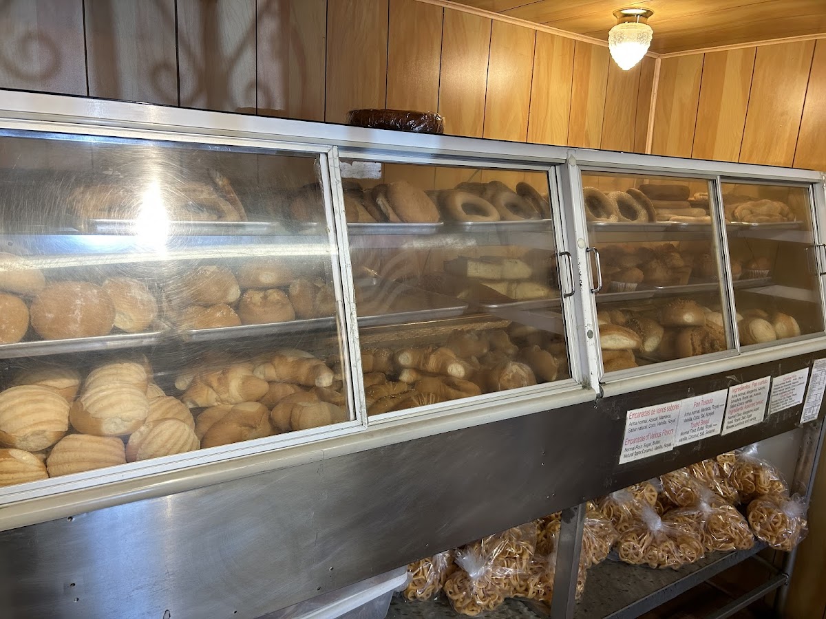 Panaderia Pupuseria Guatemalteca Cannan