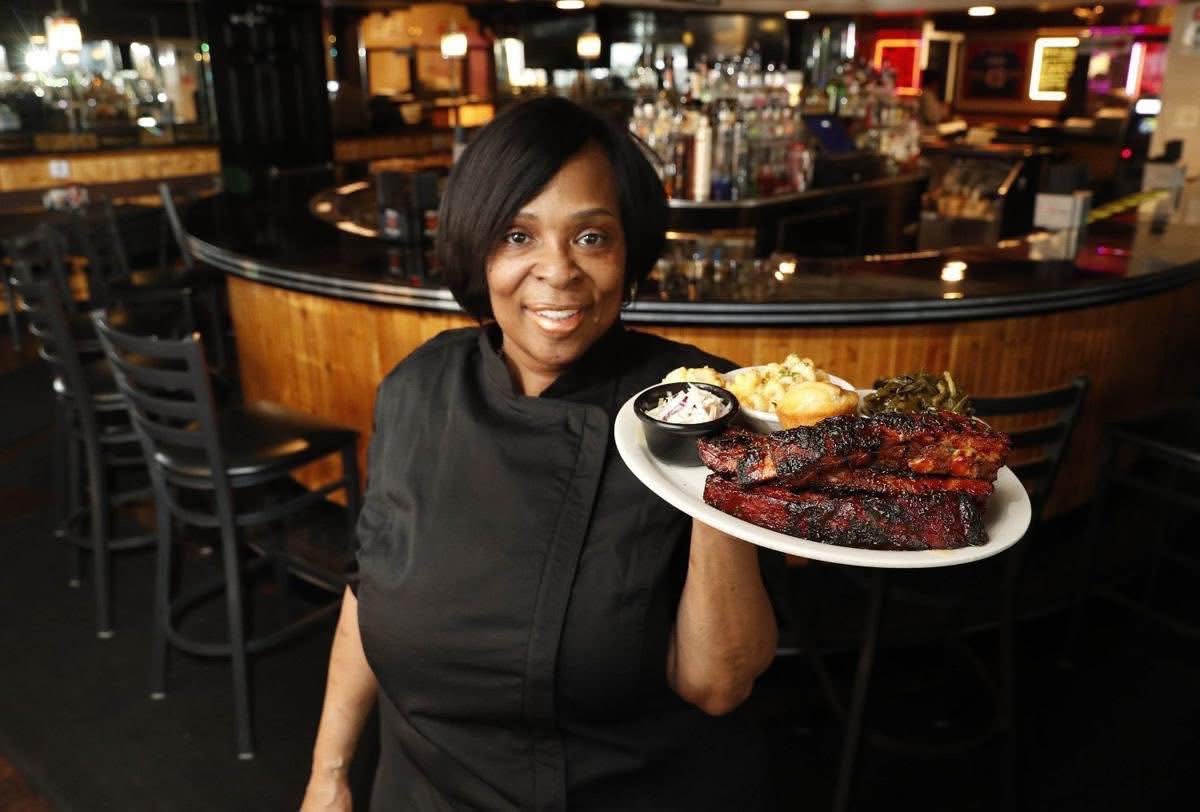 Phat Catz Restaurant & Bar 