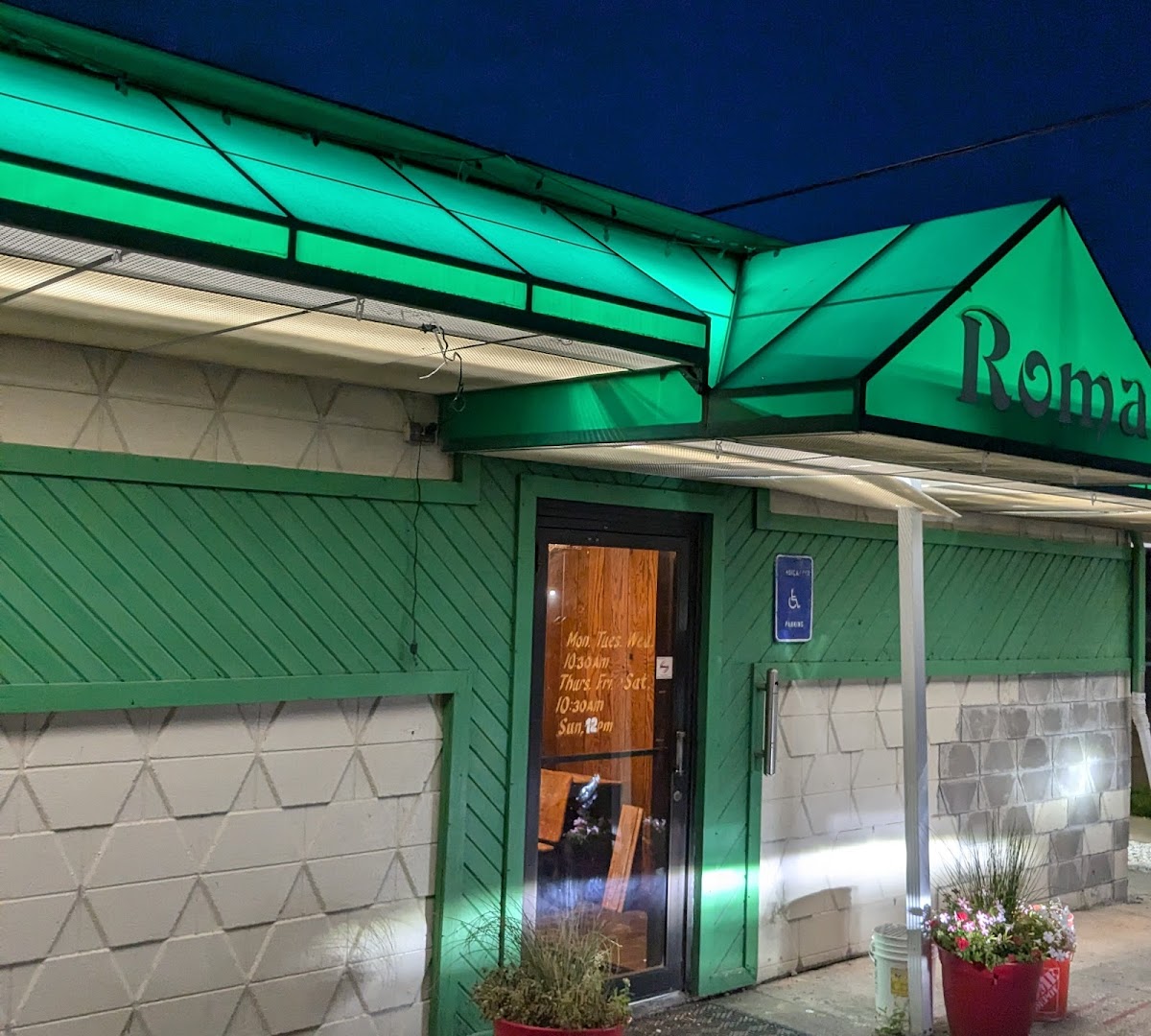Roma Pizzeria & Restaurant