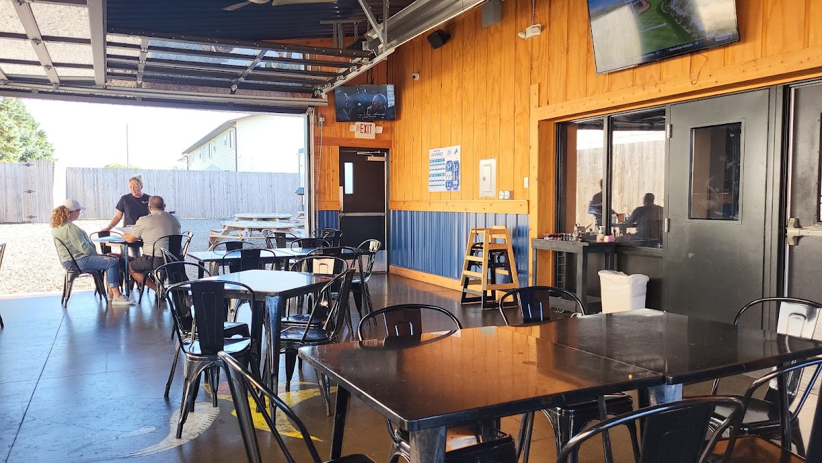 Russo's Pizzeria Bar & Grille Of Hopkins