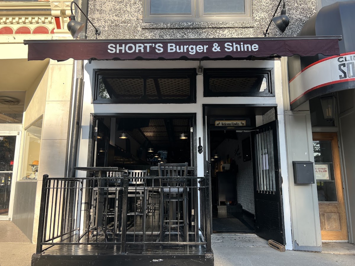 Short's Burger & Shine