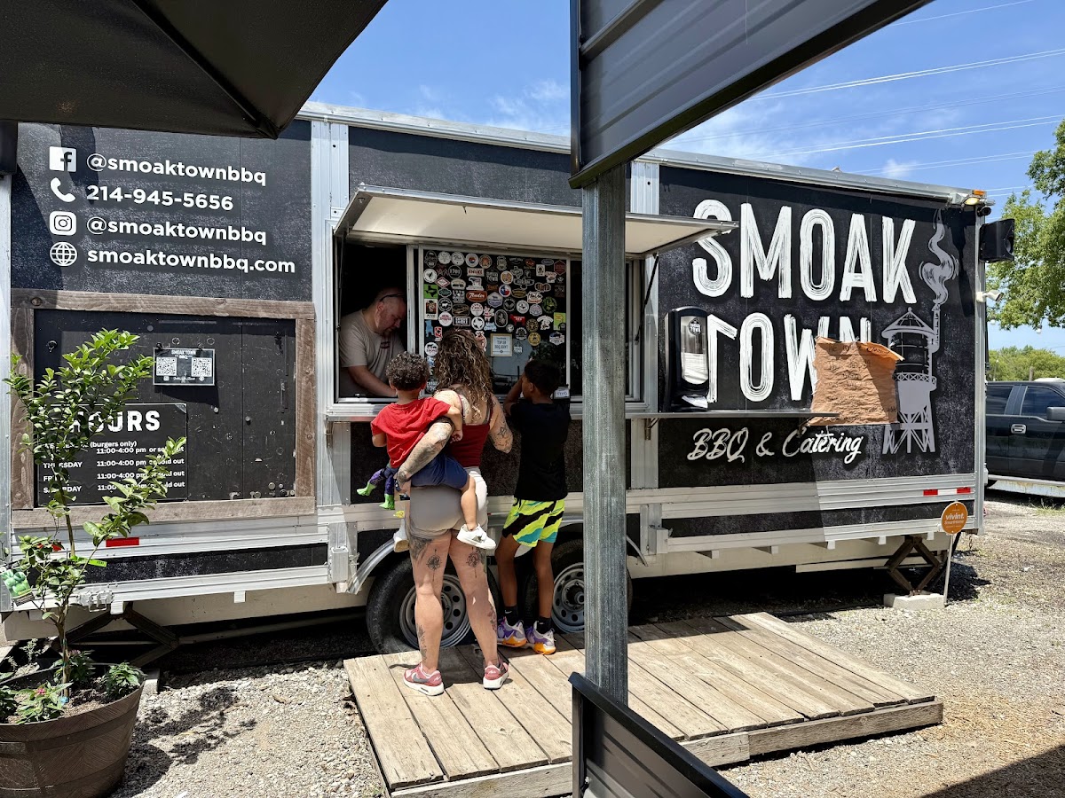Smoak Town Bbq