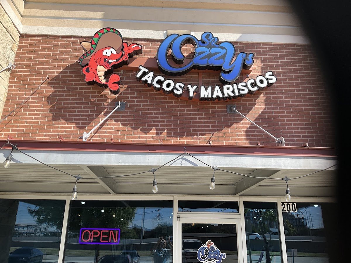 Sr. Ozzy's Tacos Y Mariscos