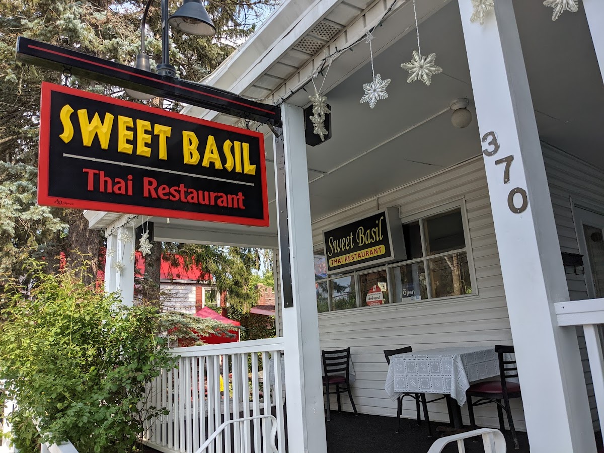 Sweet Basil Thai Restaurant