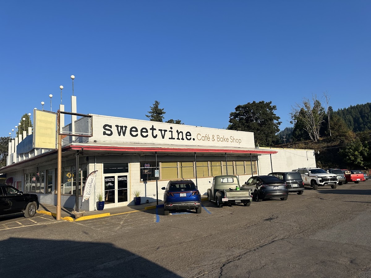 Sweetvine. Cafe And Bake Shop