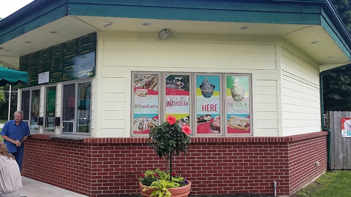 The Stand Coneys & Ice Cream