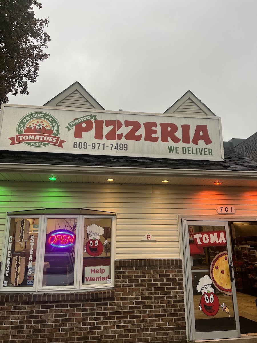Tomatoes Pizzeria