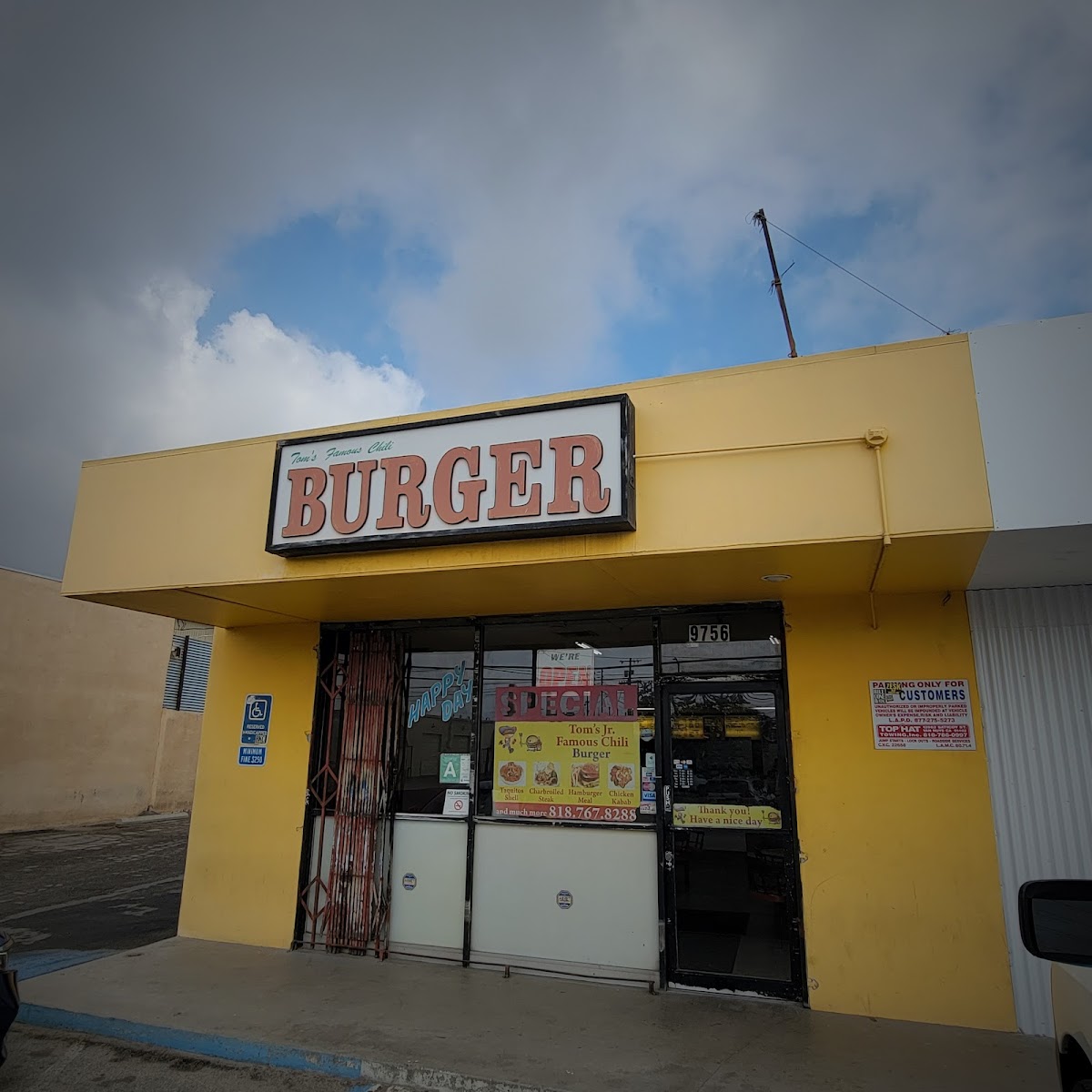 Tom's Jr Famous Chili Burgers