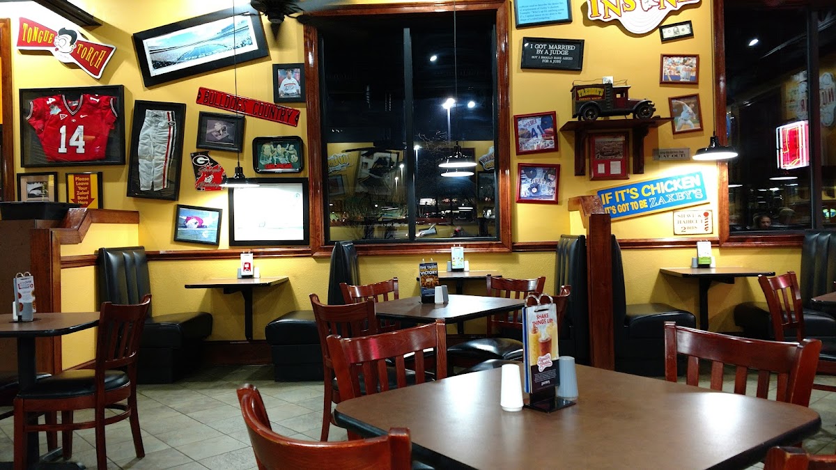 Zaxby's Chicken Fingers & Buffalo Wings Canton