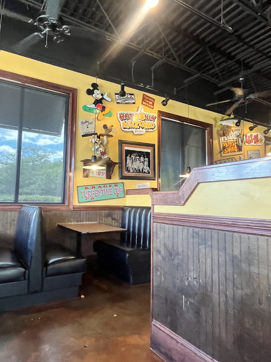 Zaxby's Chicken Fingers & Buffalo Wings Soddy-Daisy